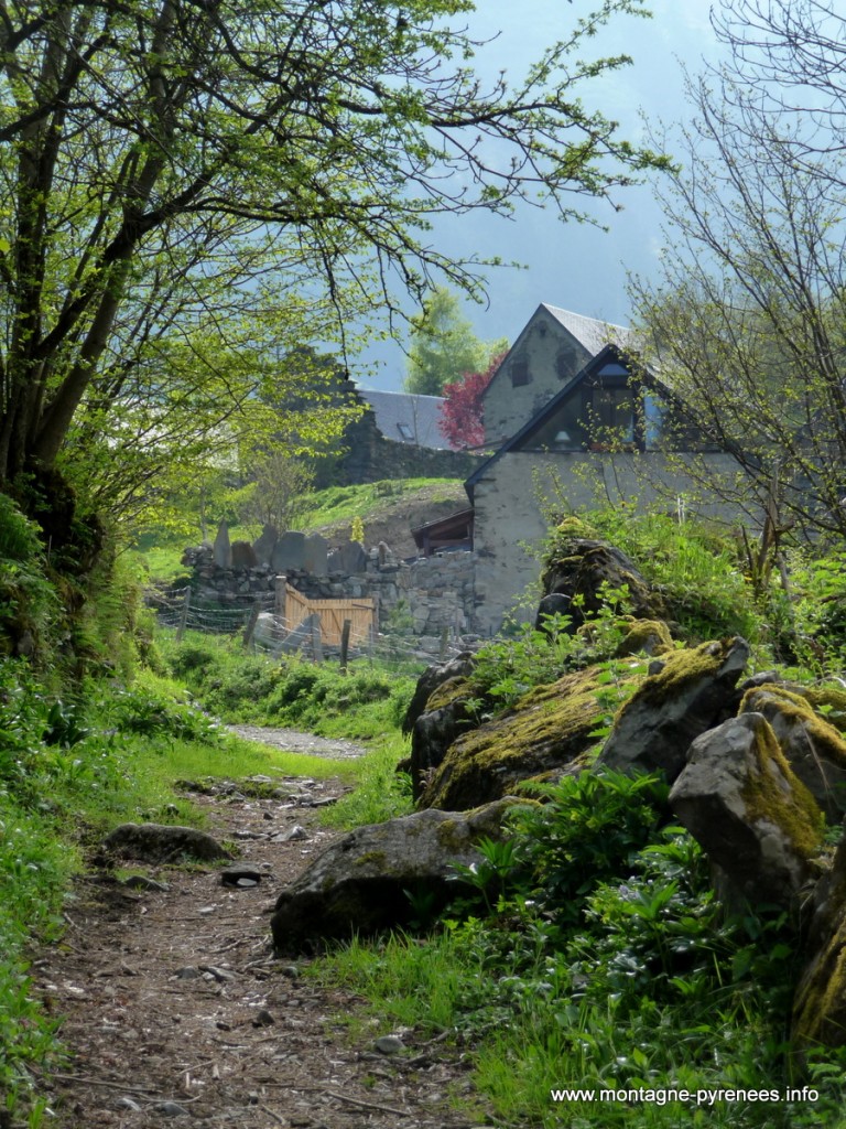 Granges de Lurgues à Aulon Hautes-Pyrénées