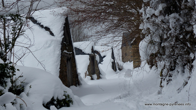 granges Camparan vallée d'Aure Pyrénées