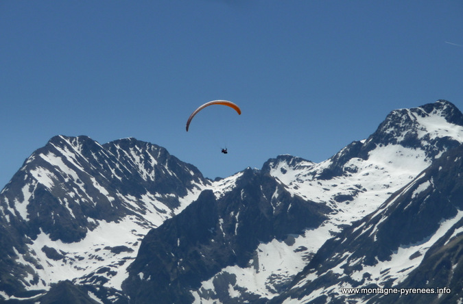 parapente en vallée du Louron Pyrénées