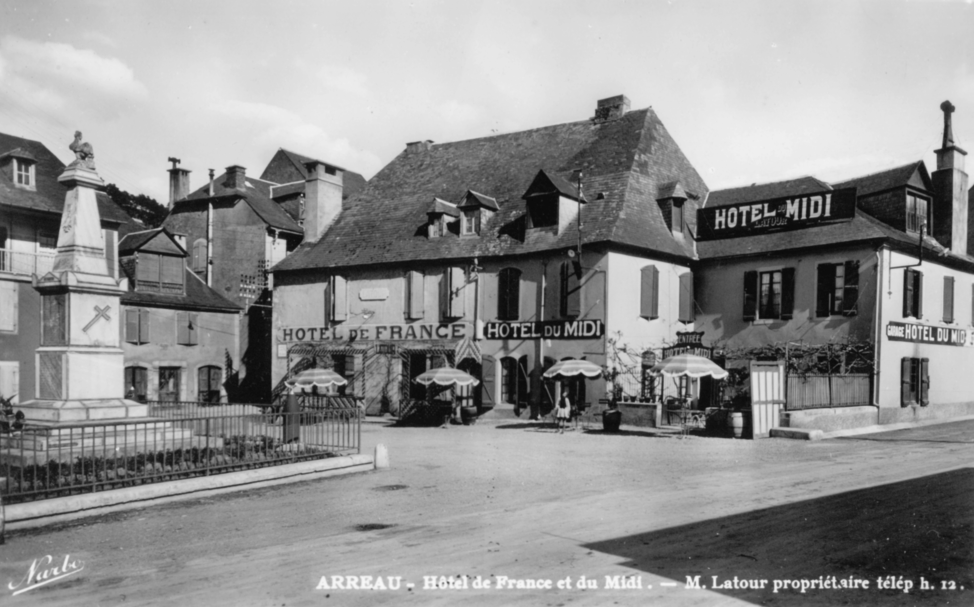 arreau-place-monument2