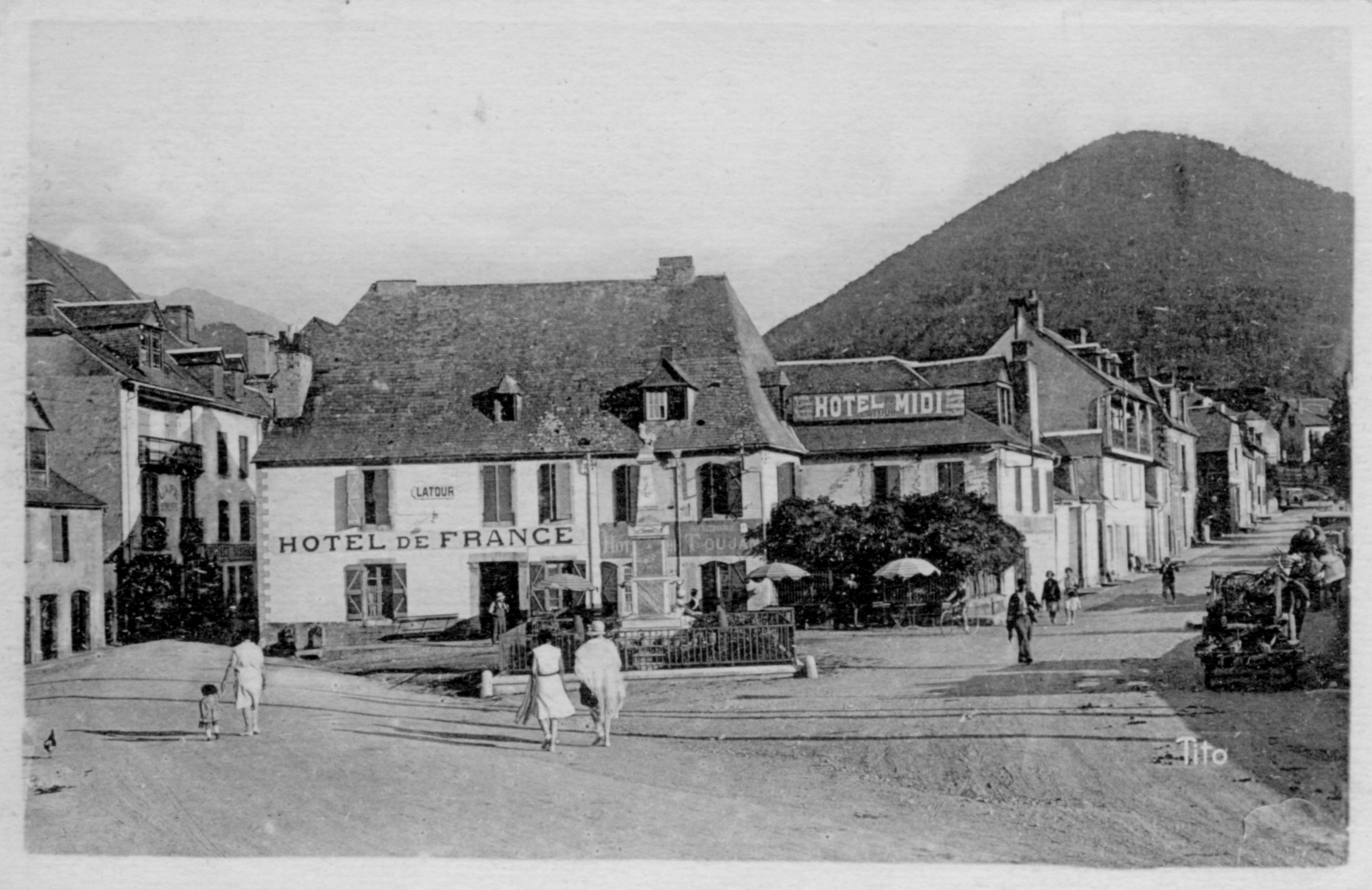 arreau-place-monument5