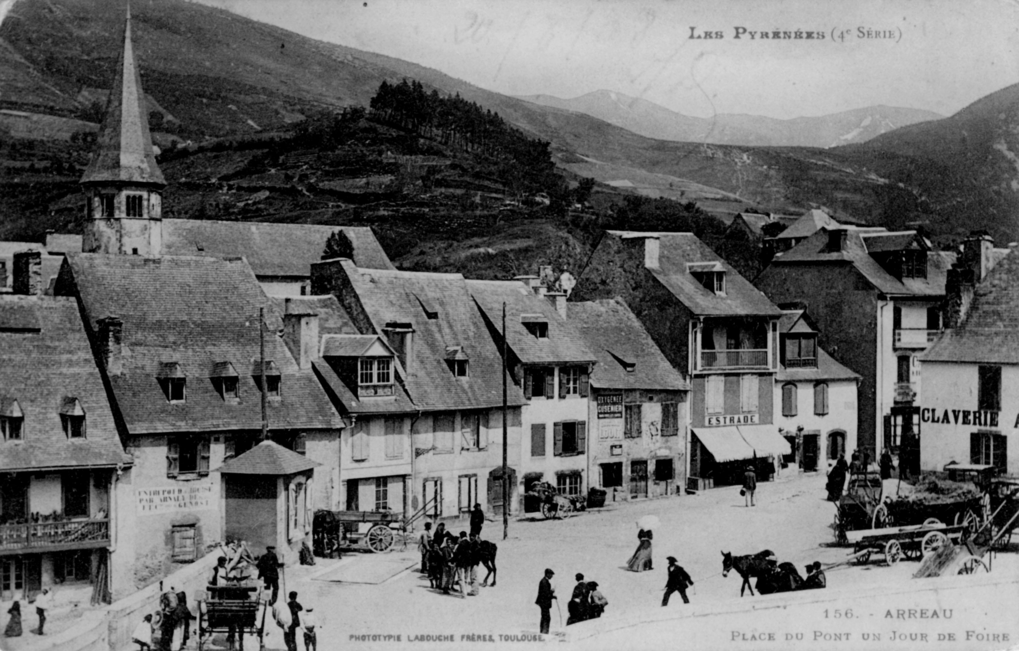 arreau-place-monument6