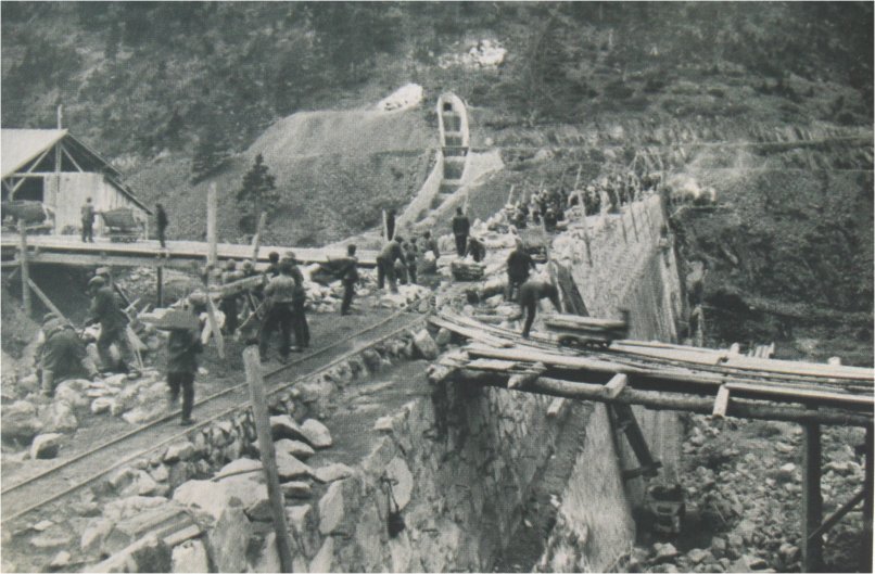 construction-du-barrage